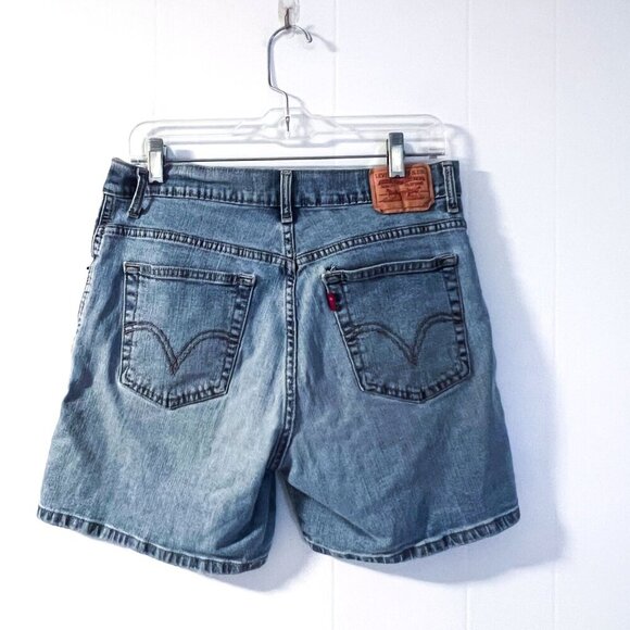 Levis Women Size 10 Shorts Y2K Light Wash Denim Jean 550 Relaxed Fit Cotton - Picture 2 of 8